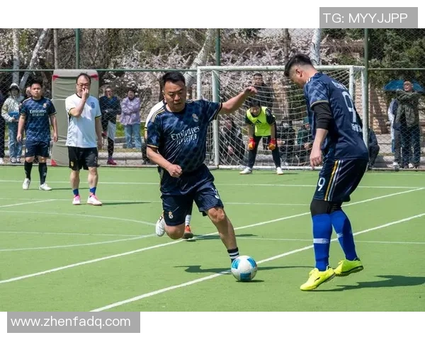 进群足球带你领略激情赛场体验与球迷互动的全新乐趣